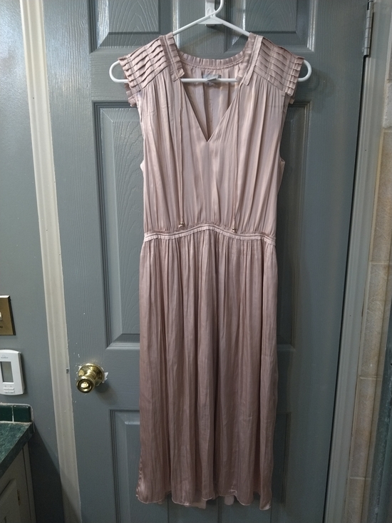 H&M Dresses & Skirts - *NWOT* Women's H&M Blush Pink Pleated Dress
